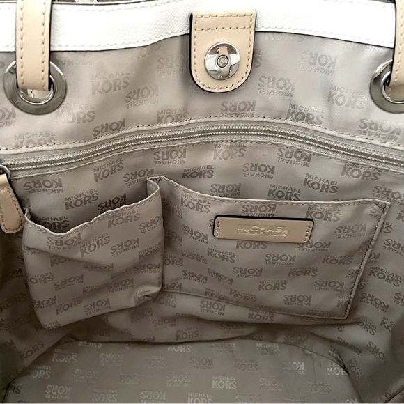 Michael Kors Tote Bag - Picture 5 of 11